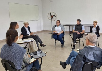 Pré-candidata a prefeita de Divinópolis, Laiz Soares, em visita à ACID, recebe mapeamento das necessidades de melhorias dos 'Centros Industriais' do município laiz