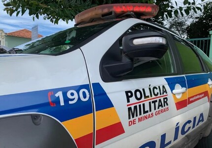 Crime passional? Homem é executado a tiros, em plena a luz do dia em Formiga pmmg viatura