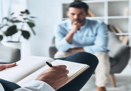 Saúde mental de profissionais e voluntários tem atenção especial no programa "Cuidar de Quem Cuida" psicologo