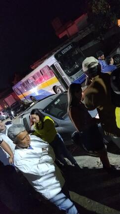 Ônibus perde freio e deixa ao menos três pessoas feridas em Divinópolis IMG-20240707-WA0001 (1)