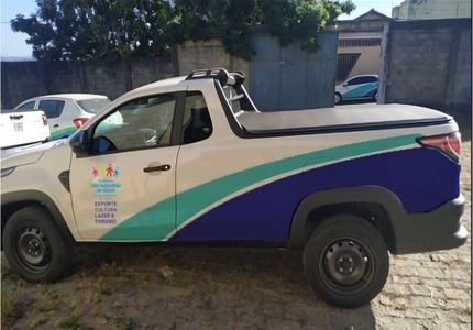 Áudio/denúncia aponta que motoristas da Prefeitura de São Sebastião do Oeste estariam trabalhando 24h por 48h; regime trabalhista não previsto em Lei (áudios) Veículos da Prefeitura de São Sebastião do Oeste (2) (1)