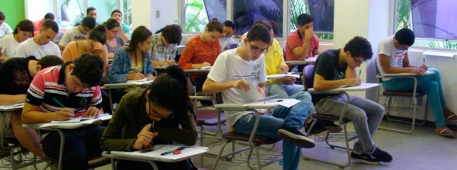 UEMG define critérios e distribuição de vagas para ingresso em 2025 Vest_Uemg_cortada