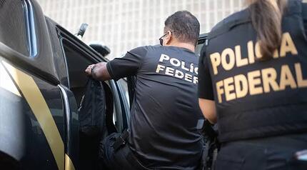 E-mails revelam instruções de ramagem para Bolsonaro atacar urnas eletrônicas e instituições