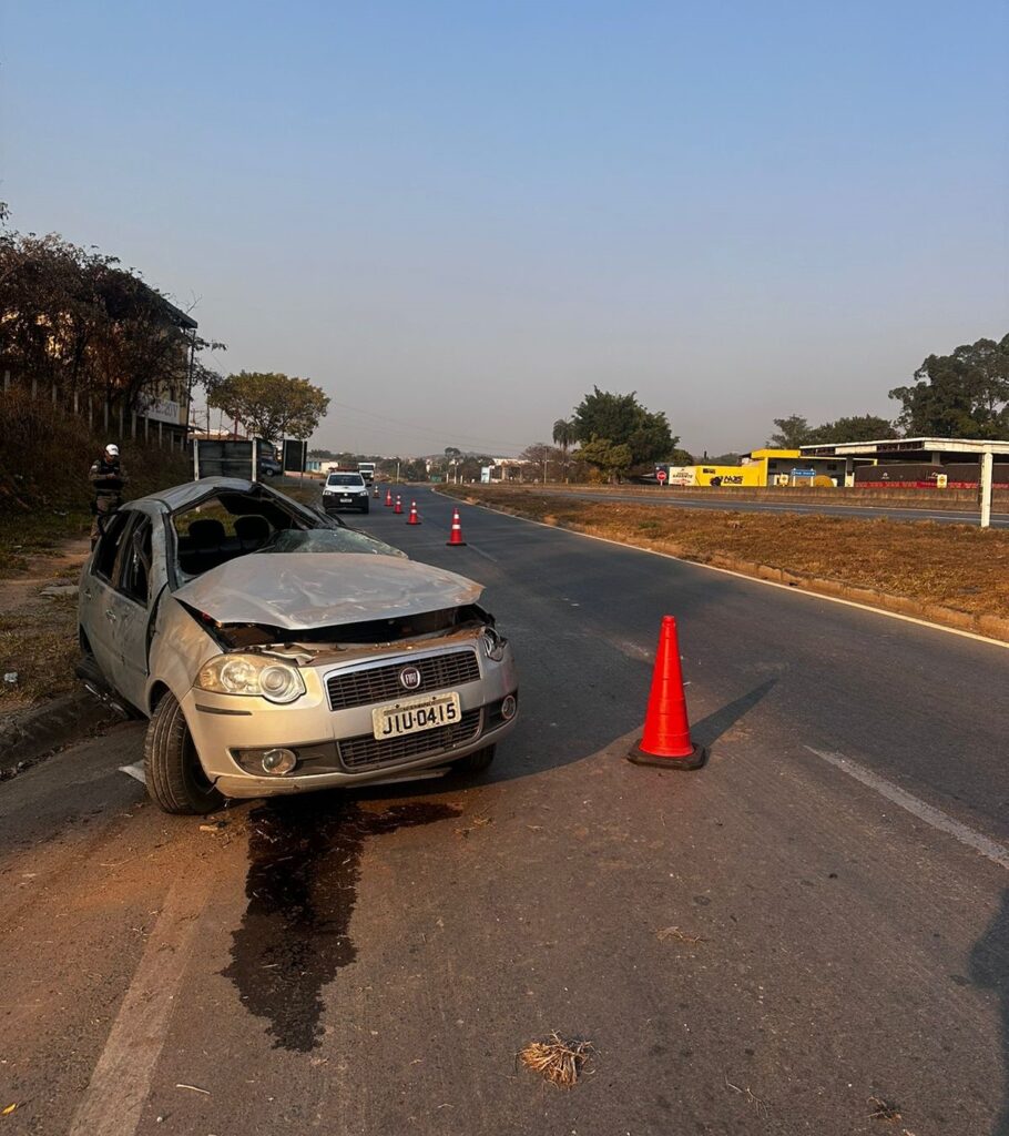 Grave acidente deixa cinco feridos, condutor sem CNH perde controle e capota veículo na MG 050 Imagem do WhatsApp de 2024-08-24 à(s) 11.00.47_99253731