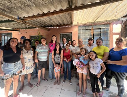 Laiz Soares (PSD), candidata a prefeita de Divinópolis, em agenda de campanha desta segunda-feira (19) realiza gravação de vídeos para TV Laiz soares 2