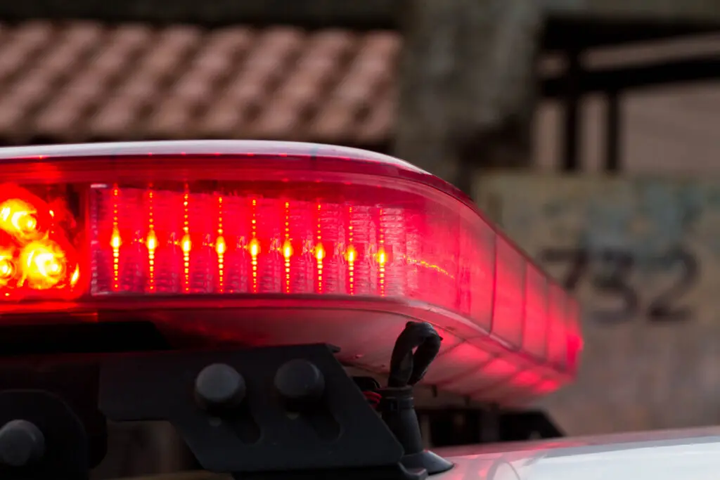 Adolescente de 15 anos é apreendido com moto adulterada no Cidade Jardim de Divinópolis Roberto-Gardinalli_-Policia-6-1024x683-sirene-1