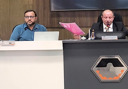Pela morte de Zé Braz, em candidatura única, Ney Burguer é eleito novo 1º Secretário da Mesa Diretora da Câmara de Divinópolis WhatsApp Image 2024-08-01 at 15.55.01 (1)