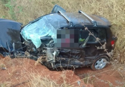 Acidente de carro deixa um homem morto e 3 crianças com ferimentos graves, em Cláudio WhatsApp Image 2024-08-04 at 12.11.11 (1)