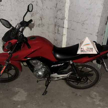 Adolescente de Divinópolis se dá mal, ao tentar vender moto furtada por menos de um salário mínimo WhatsApp Image 2024-08-15 at 10.15.22 (1)