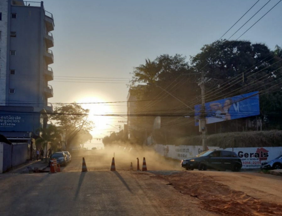 Moradores do Sidil reclamam da demora no término de obra
