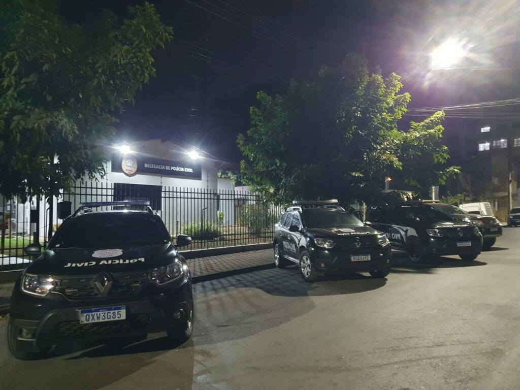 Operação Dominó cumpre nove mandados de busca e apreensão em Lagoa da Prata pcmg