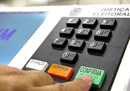 Número de eleitores em Divinópolis cresce 7,2% nos últimos 12 anos, mas cidade ainda não tem segundo turno urna