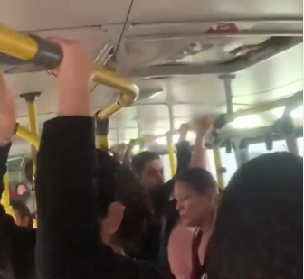 Ônibus superlotados e sujos: Moradores do Icaraí sofrem com transporte público de Divinópolis Captura de tela de 2024-09-06 08-39-12