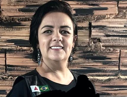 Urgente: Ex-filiada do PT deixa partido e denuncia debate de prefeito em Carmo do Cajuru; pede impugnação à Justiça Eleitoral Filiada ao PT - Priscila 2