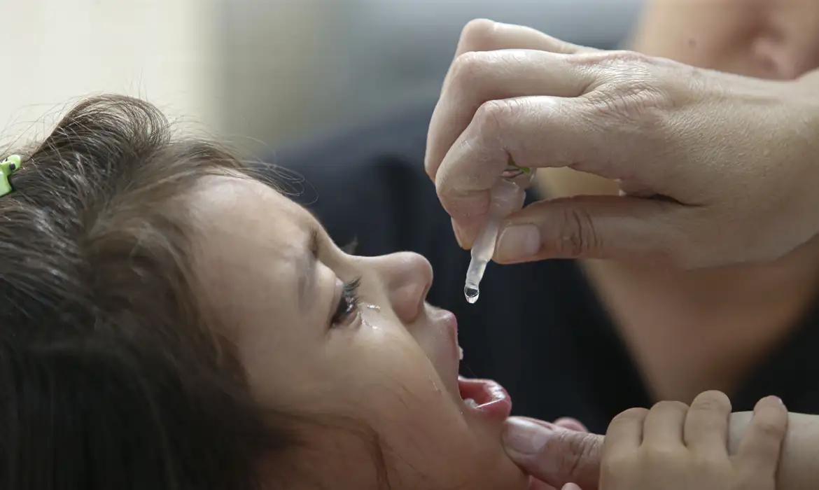 Paralisia infantil volta a preocupar Ministério da Saúde