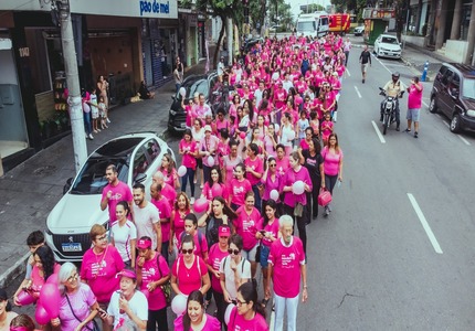 Acom promove 14ª Caminhada Pela Vida em apoio ao Outubro Rosa neste sábado em Divinópolis 14ª caminhada pela vida da ACOM em Divinópolis (1)