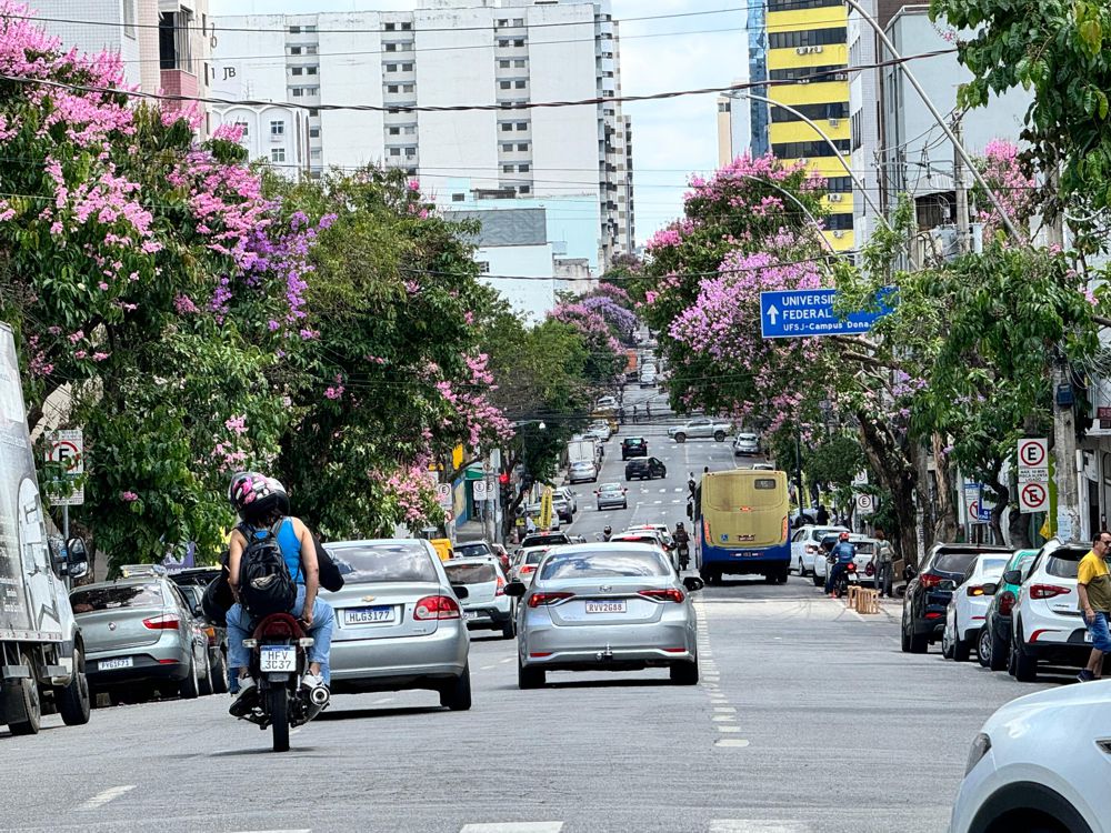 Comércio de Divinópolis terá restrições de funcionamento no feriado de Finados, no próximo sábado (02)