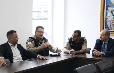 PUBLIPOST: Câmara de Vereadores de Divinópolis se reúne com representantes da Polícia Militar; Comandantes pedem apoio para construção de nova sede