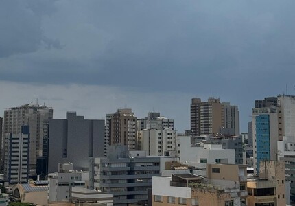 Divinópolis e outras 573 cidades de Minas estão sob alerta de tempestade com granizo; Veja lista Divinópolis nublada (1)