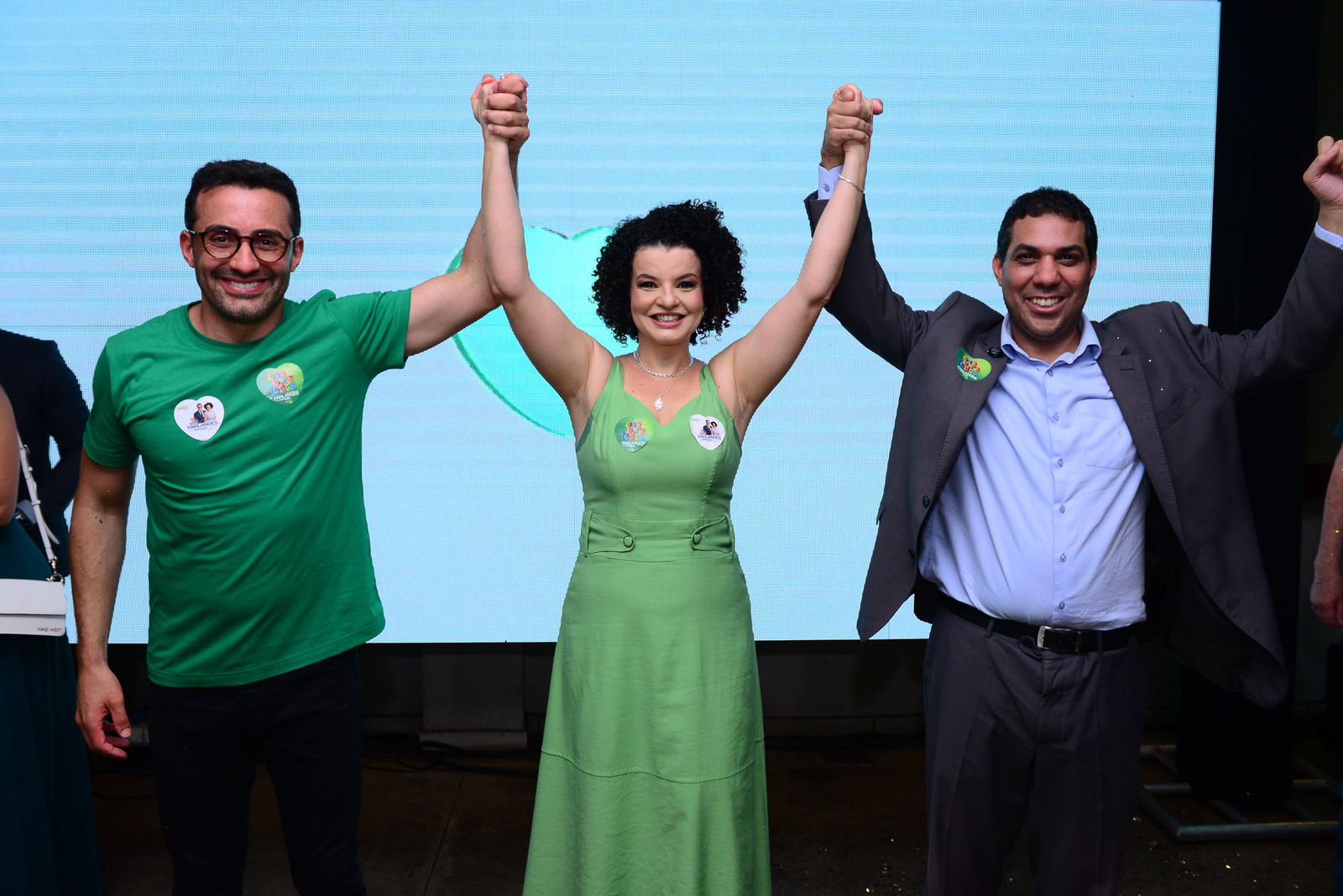 ELEIÇÃO OAB DIVINÓPOLIS: Farlandes Guimarães e Fernanda Cardoso são aclamados por centenas de profissionais, no lançamento da chapa “OAB PARA TODOS”