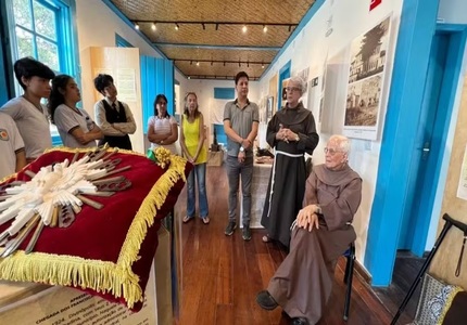 Exposição celebra 100 anos de presença franciscana em Divinópolis IMG_3595
