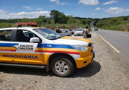 Motorista é preso na MG-050 por dirigir embriagado após denúncia IMG_3893