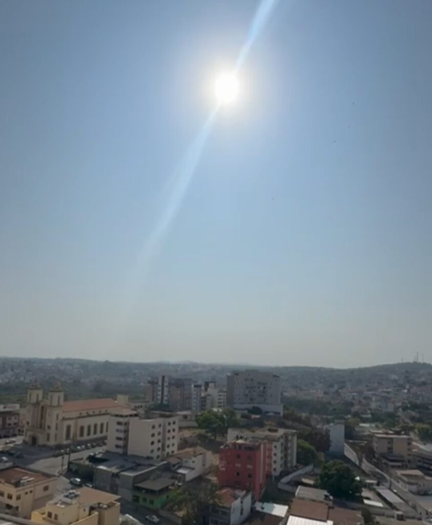 Mais um dia escaldante em Divinópolis com máxima de 38°C Screenshot_20241008_083236_WhatsApp