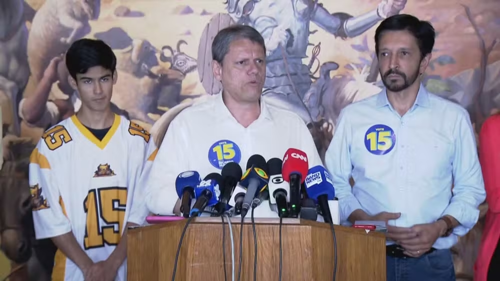 JOGO SUJO: Tarcísio, irresponsavelmente diz que PCC orientou voto em Boulos; que diz que vai recorrer à Justiça, pede cassação de Tarcisio e inelegibilidade de Nunes