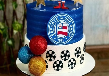 Confeiteira mineira é multada em quase 2 mil reais por vender bolos temáticos de clubes de futebol