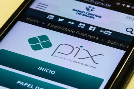 PIX fora do ar: Banco Central diz que falhas já foram resolvidas, mas usuários ainda relatam instabilidades nesta segunda-feira (14) PIX fora do ar: Banco Central diz que falhas já foram resolvidas, mas usuários ainda relatam instabilidades nesta segunda-feira (14)