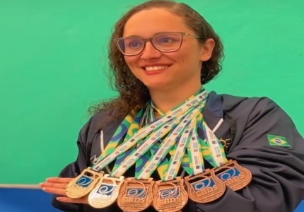 Atleta e servidora municipal representa a natação de Divinópolis, nos Jogos PanAmericanos de Surdos vitoria (1)