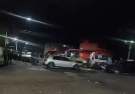 Câmera de segurança registra acidente na Avenida Ayrton Senna, no bairro Paraíso, em Divinópolis 1000179230
