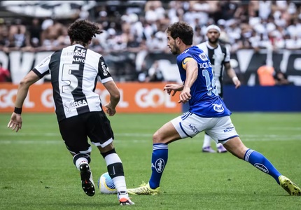 Cruzeiro perde para o Corinthians por 2 a 1, antes da final da Sul-Americana 1000194819