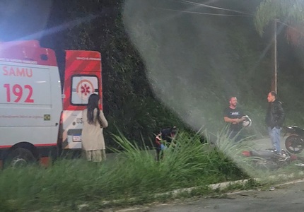 Acidente na JK: Jovem motociclista de 24 anos fratura a perna e é levado à Sala Vermelha do Hospital São João de Deus 1000198134