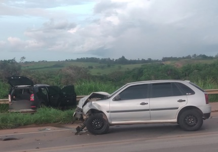 Acidente na BR-354 deixa duas vítimas feridas Acidente na BR-354