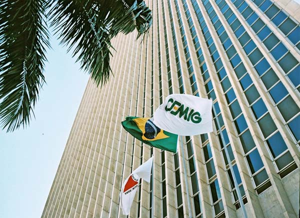Cemig alcança a liderança no mercado varejista e vendas ultrapassam a barreira dos 100MW médios Edificio da Cemig