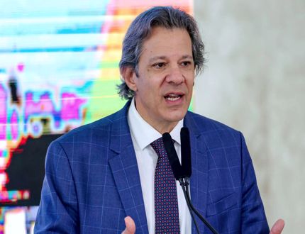 Haddad: atrelar votação da isenção do IR à da anistia é loucura Haddad - 2