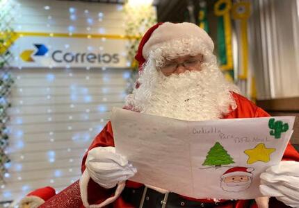 Natal mais feliz: Campanha “Papai Noel dos Correios” já está recebendo padrinhos