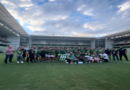 Último jogo do América-MG é marcado por homenagens a ícones do clube IMG_5623