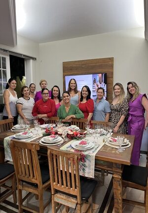 Workshop reúne mulheres em busca de inspiração para um Natal com toque especial em Divinópolis