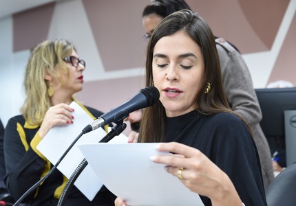 Deputada Lohanna França (PV) critica Zema sobre a escala 6x1; Governador é contra Lohanna Franaça (1)
