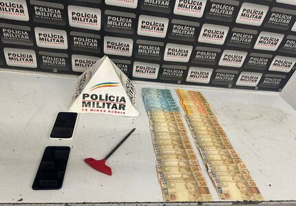 Casal de Divinópolis é preso por extorsão, após exigir R$ 2.500 para devolver moto furtada dinheiro