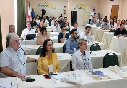 Encontro do Sebrae Minas e Agência Novo Oeste capacita prefeitos para impulsionar desenvolvimento regional foto ilustra matéria site sebrae agencia novo oeste
