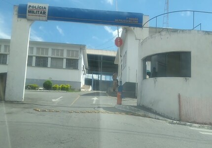 Criança de Divinópolis é salva da morte pela Polícia Militar; Garotinho e família estão na UPA pm quartel (1)