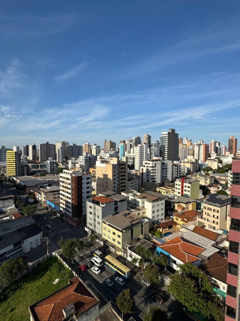 Preparem-se para encarar 34º: calor predomina e chuva passa longe nesta segunda-feira (09) 31c59cec-7063-4d67-9382-31fb1560e70b