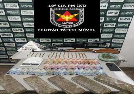 Armas e grande quantidade de drogas é encontrada em casa de suspeito de tráfico em Pará de Minas IMG_6137