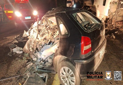 Grave acidente na MG-050 deixa uma vítima fatal em Itaúna IMG_6974