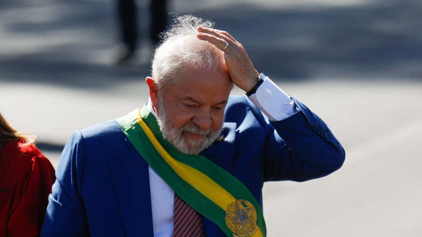 URGENTE: Apresentando dor de cabeça, Lula é internado às pressas com hemorragia intracraniana Lula-LuizInacioLulaDaSilva-Desfile-7DeSetembro-Janja-Esplanada-Pacheco-RosaWeber-Alckmin-Comandante-Militares-MarcioFranca-07Set2023