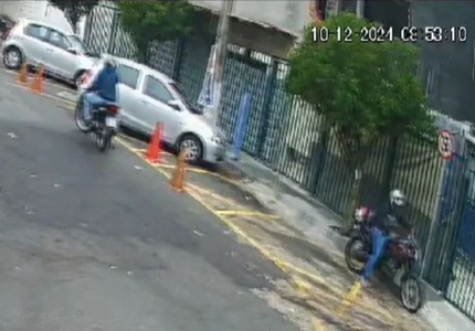 Dupla furta moto em frente a sede do Divinópolis Clube, segundos após motociclista parar capa site furto moto divinopolis clube