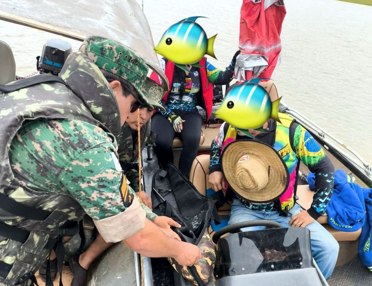 Mulher é presa em flagrante por porte ilegal de arma de fogo na represa de Três Marias